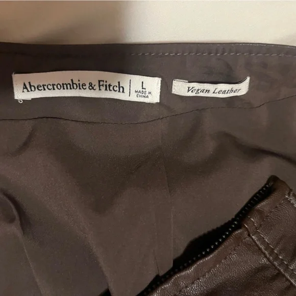 NWOT | Vegan Leather Abercrombie & Fitch Skirt - Picture 5 of 5